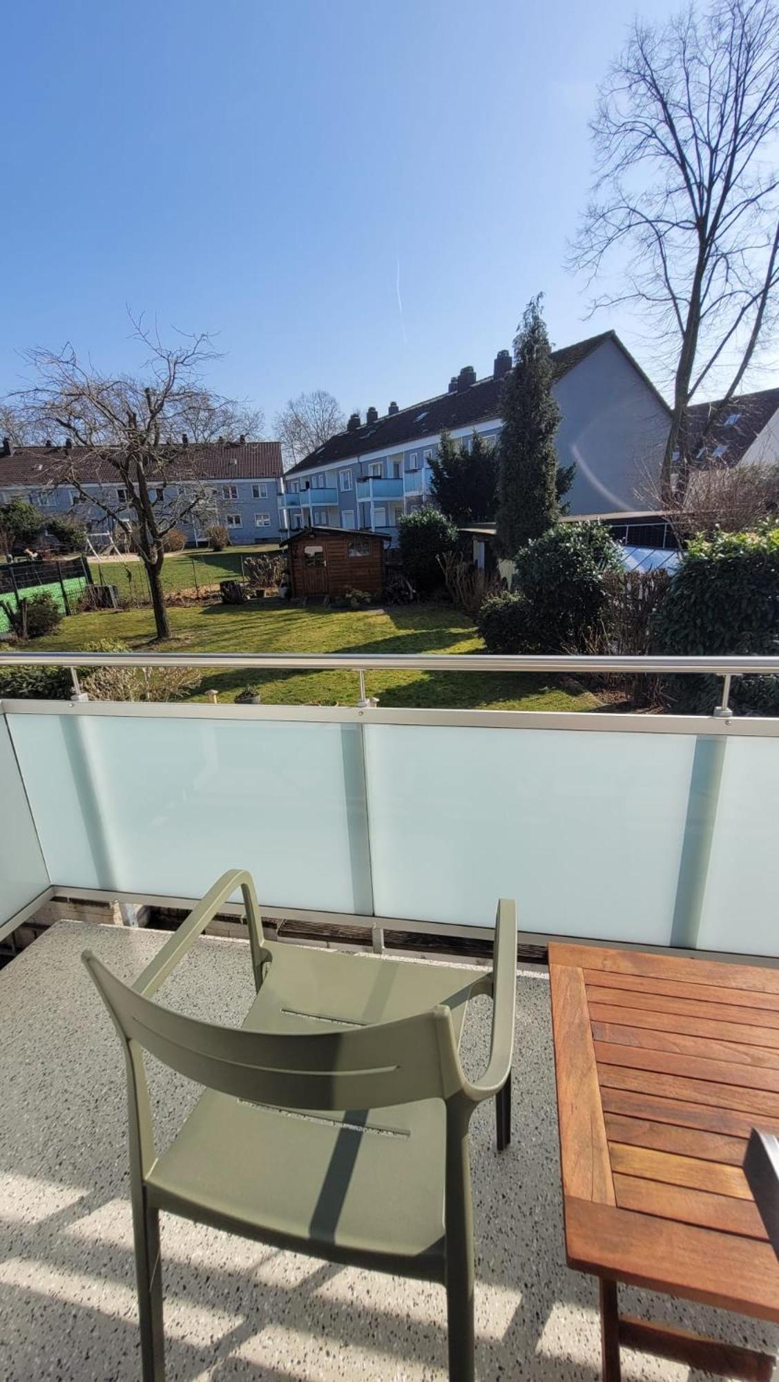 Ruhig Gelegene 2-Zi Fewo, Wallbox, Balkon Essen Exteriör bild