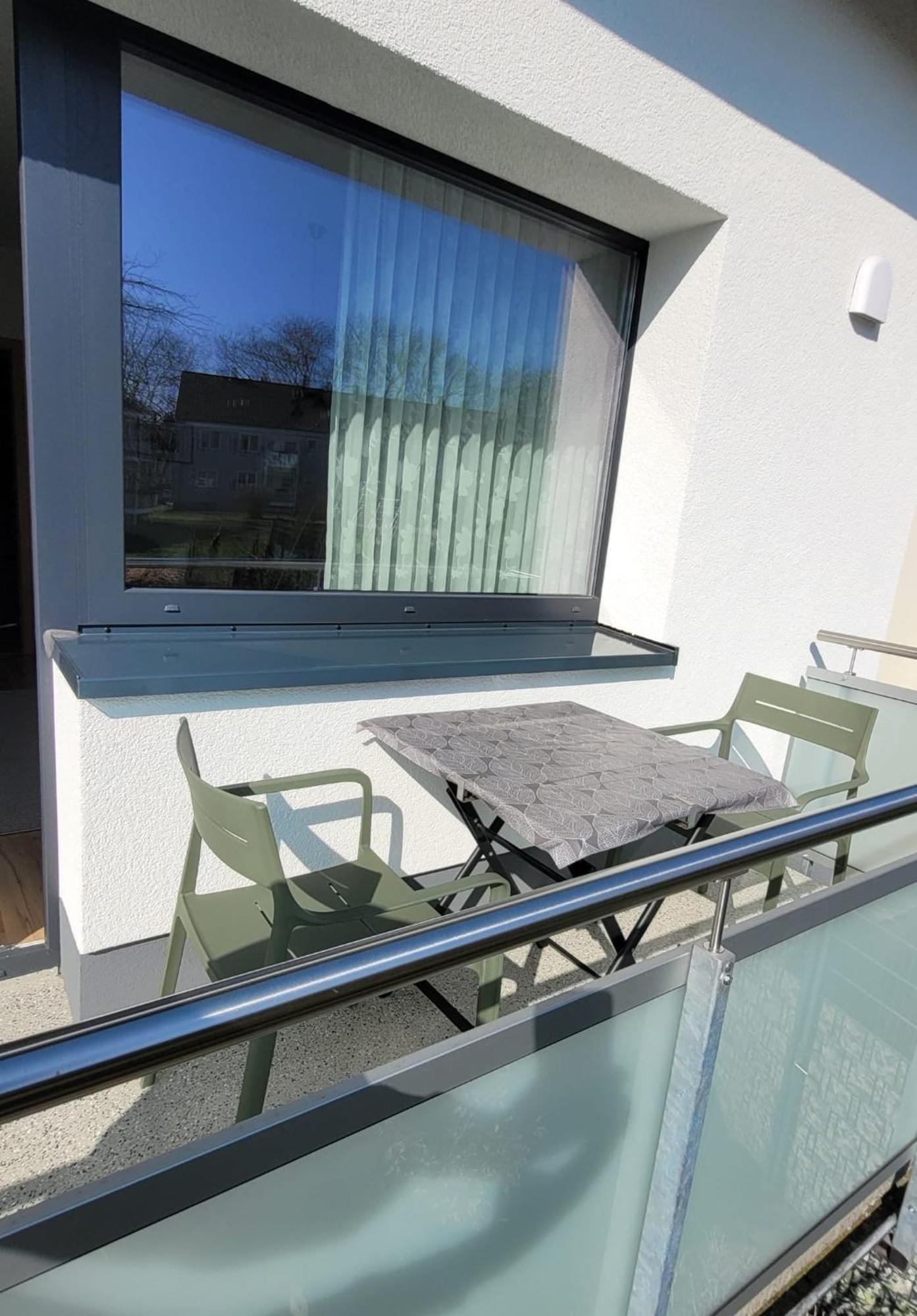Ruhig Gelegene 2-Zi Fewo, Wallbox, Balkon Essen Exteriör bild